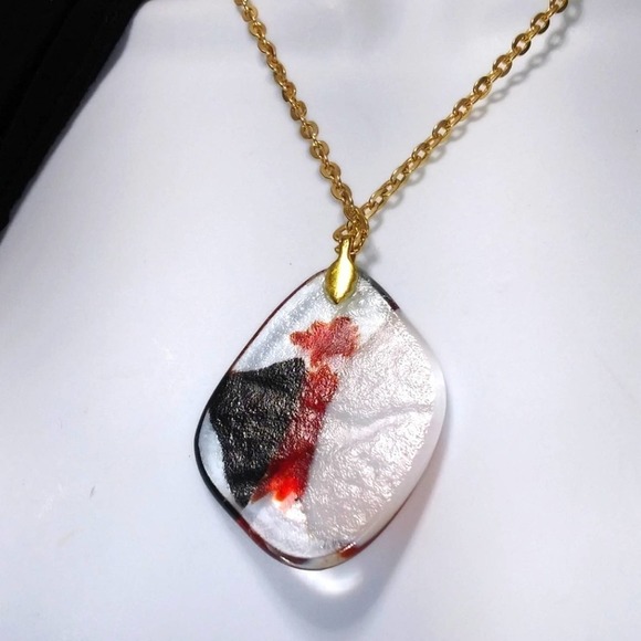 STUNNING Red Black Handmade Fused Glass PENDANT NECKLACE on Gold Chain - Picture 4 of 8